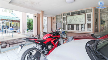 *****บ้านเดี่ยวมือสองนนทบุรี ม.ดิเอมเมอรัลด์การ์เด้น ราชพฤกษ์ บ้านหลังใหญ่ ต่อเติมเต็ม พร้อมอยู่ เนื้อที่ 59.4 ตร.ว. ฟังก์ชัน 3 ห้องนอน 3 ห้องนอน 3 ที่จอดรถ บนทำเลเดินทางสะดวก เชื่อมต่อถ.ราชพฤกษ์ ,ชัยพฤกษ์ และรัตนาธิเบศร์ เพียง 15 นาทีถึงเซ็นทรัลแจ้งวัฒนะ